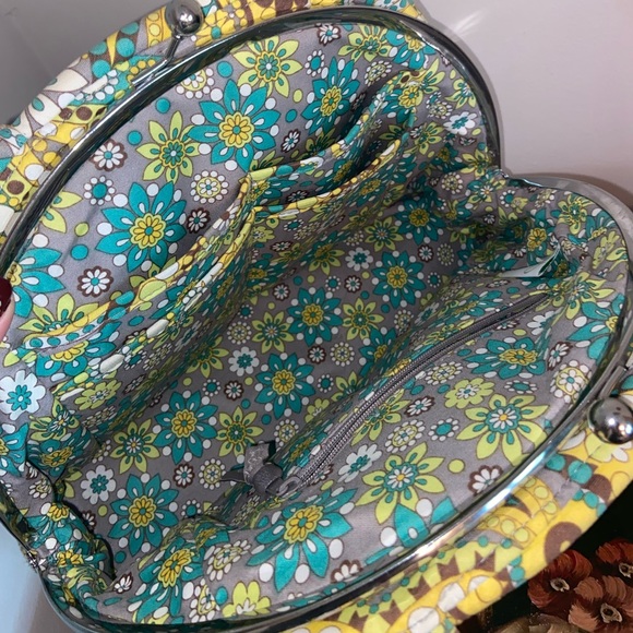 Vera Bradley | Retired Design: Eloise Bag w/Kiss Lock in English Meadow - Picture 3 of 5